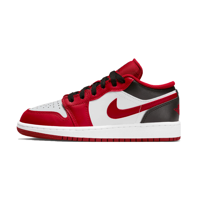 Nike Air Jordan 1 Low Reverse Black Toe Bulls